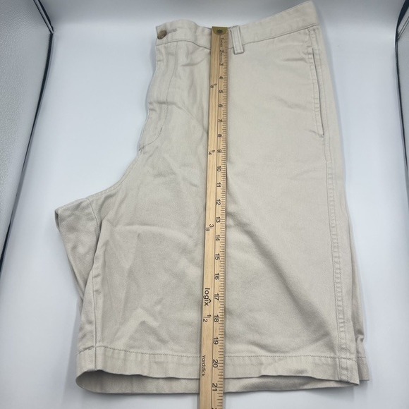 Chaps Men's Beige Casual Cotton Chino Flat Front Shorts Size 40 with 8.5" Inseam - Picture 7 of 7